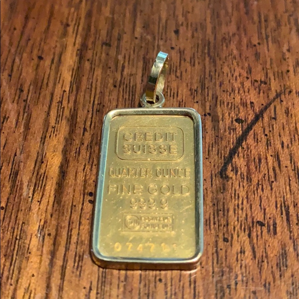 Credit Suisse quarter ounce pendent